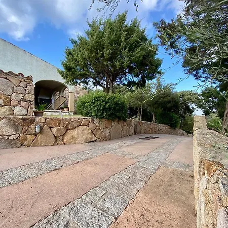 Independent Villa, Cala Dei Ginepri, Baja Sardinia *